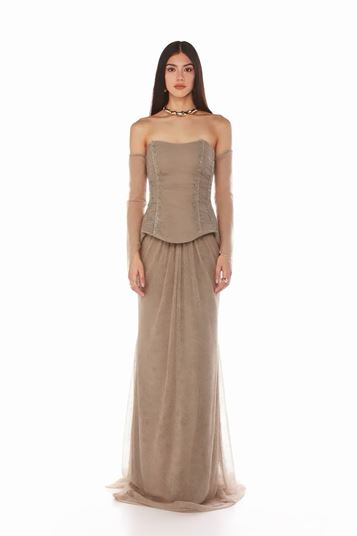 Robe de soirée en dentelle à basque en vison